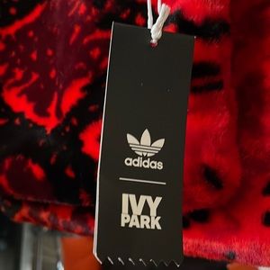 IVY HEART X ADIDAS (Ivy Park Feb 2022)